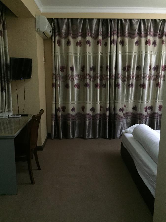 New Yuetan Hotel Dár Al-Szalám Kültér fotó