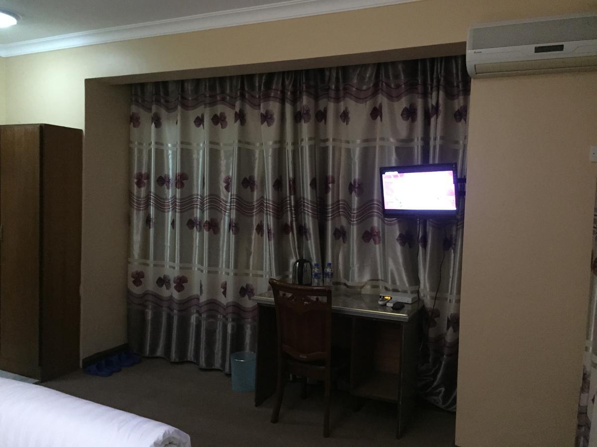 New Yuetan Hotel Dár Al-Szalám Kültér fotó