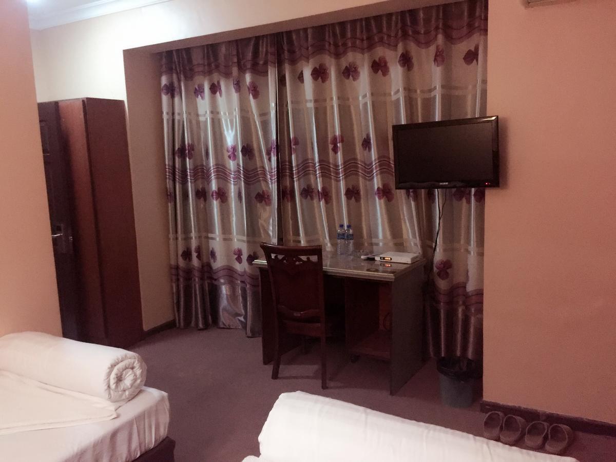 New Yuetan Hotel Dár Al-Szalám Kültér fotó